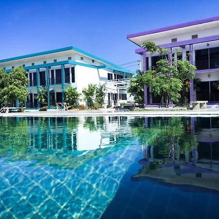 Menam Resort Nakhon Pathom Bagian luar foto