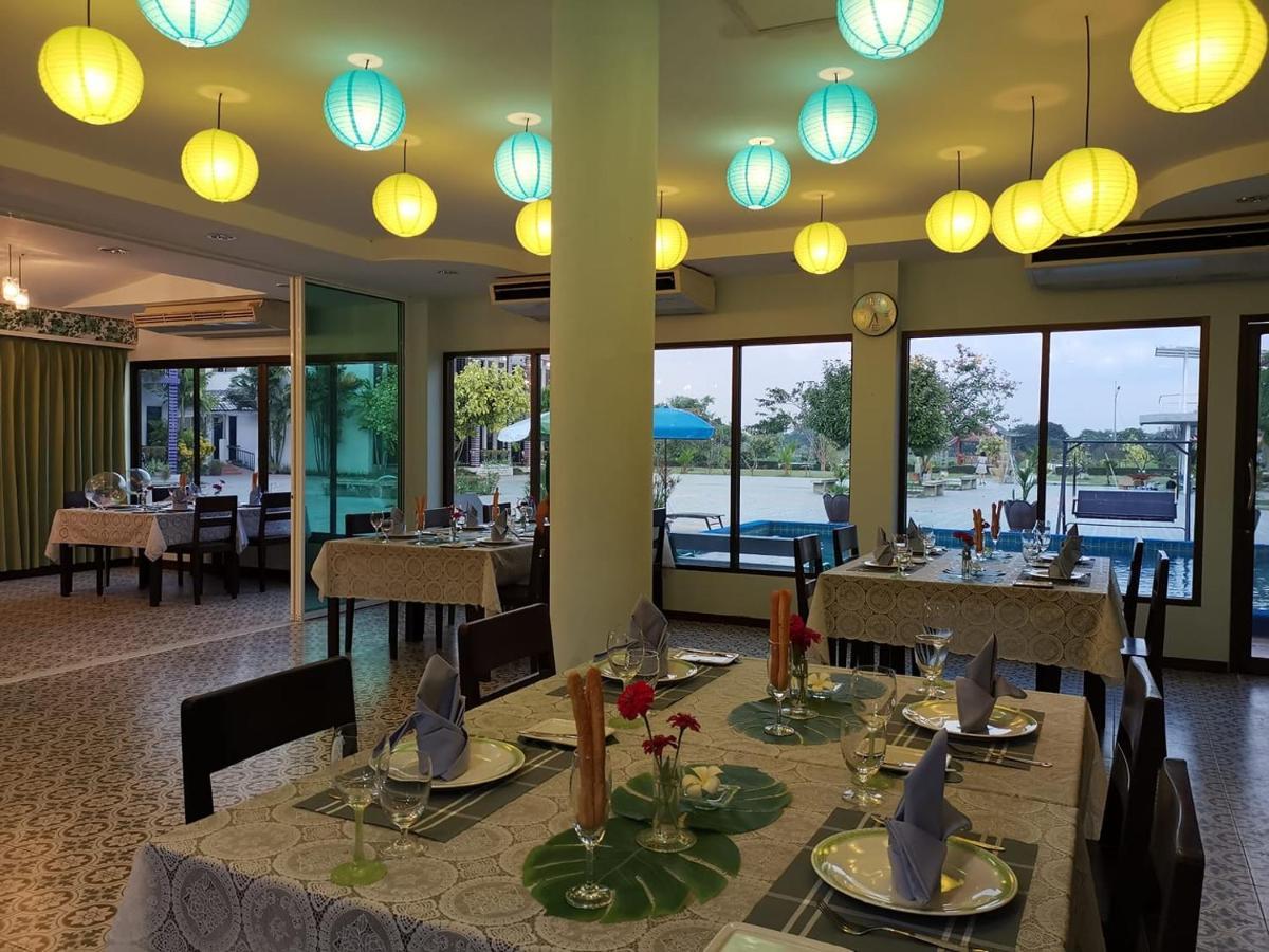 Menam Resort Nakhon Pathom Bagian luar foto