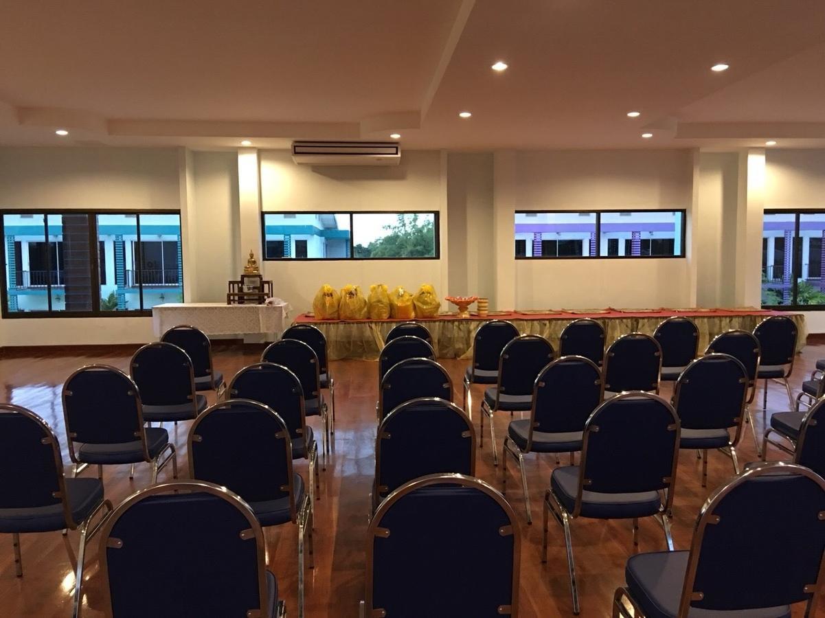 Menam Resort Nakhon Pathom Bagian luar foto