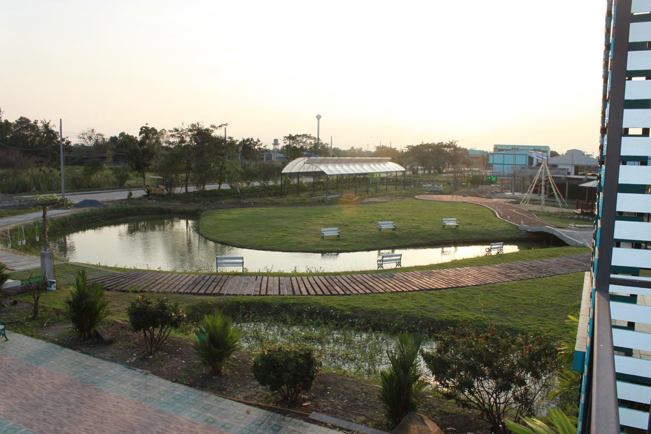 Menam Resort Nakhon Pathom Bagian luar foto